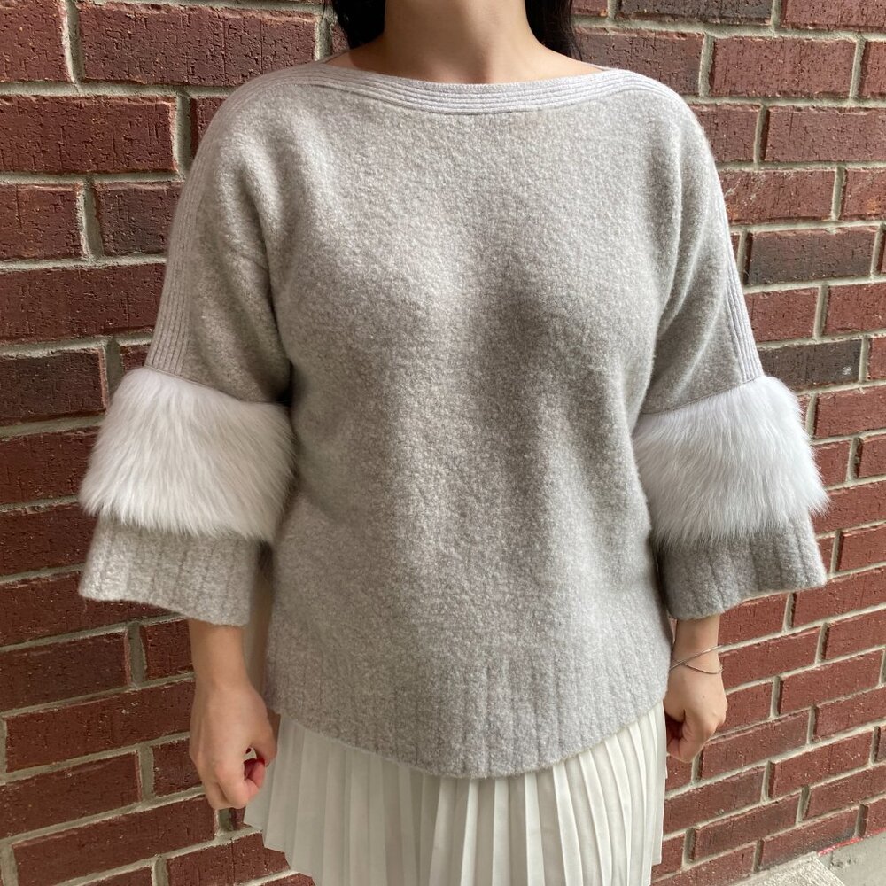 M Patmos x Club Monaco Pullover with Fur Trim, size XS (fits up to Medium